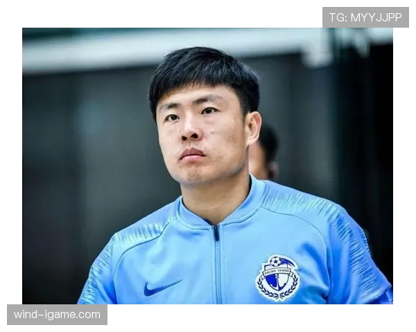 贝尼特斯战术革新助力防线升级，新赛季球队表现引发期待