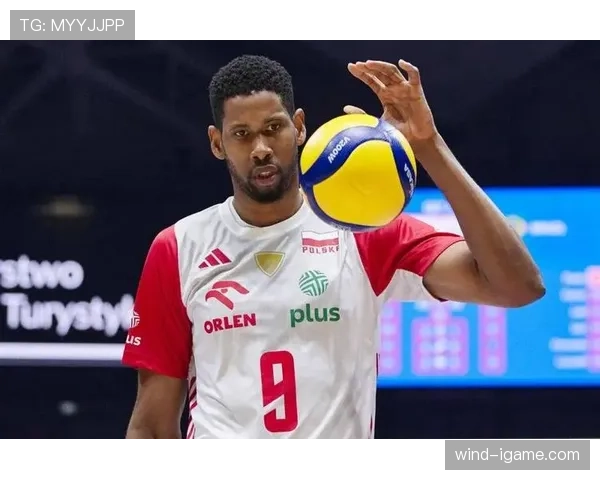 波兰青年队新星异军突起，未来足坛希望备受瞩目