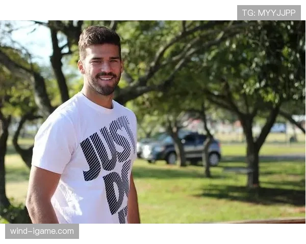 阿利松发型大变革引领门将时尚新潮流