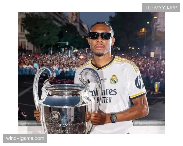 阿拉巴稳健发挥筑牢防线,助皇马斩获关键胜利 阿拉巴稳健发挥筑牢防线,助皇马斩获关键胜利