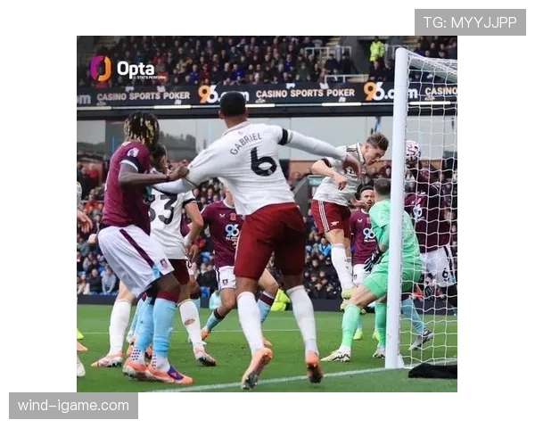 阿尔特塔战术革新显成效：阿森纳进攻体系重塑与防守韧性双线提升